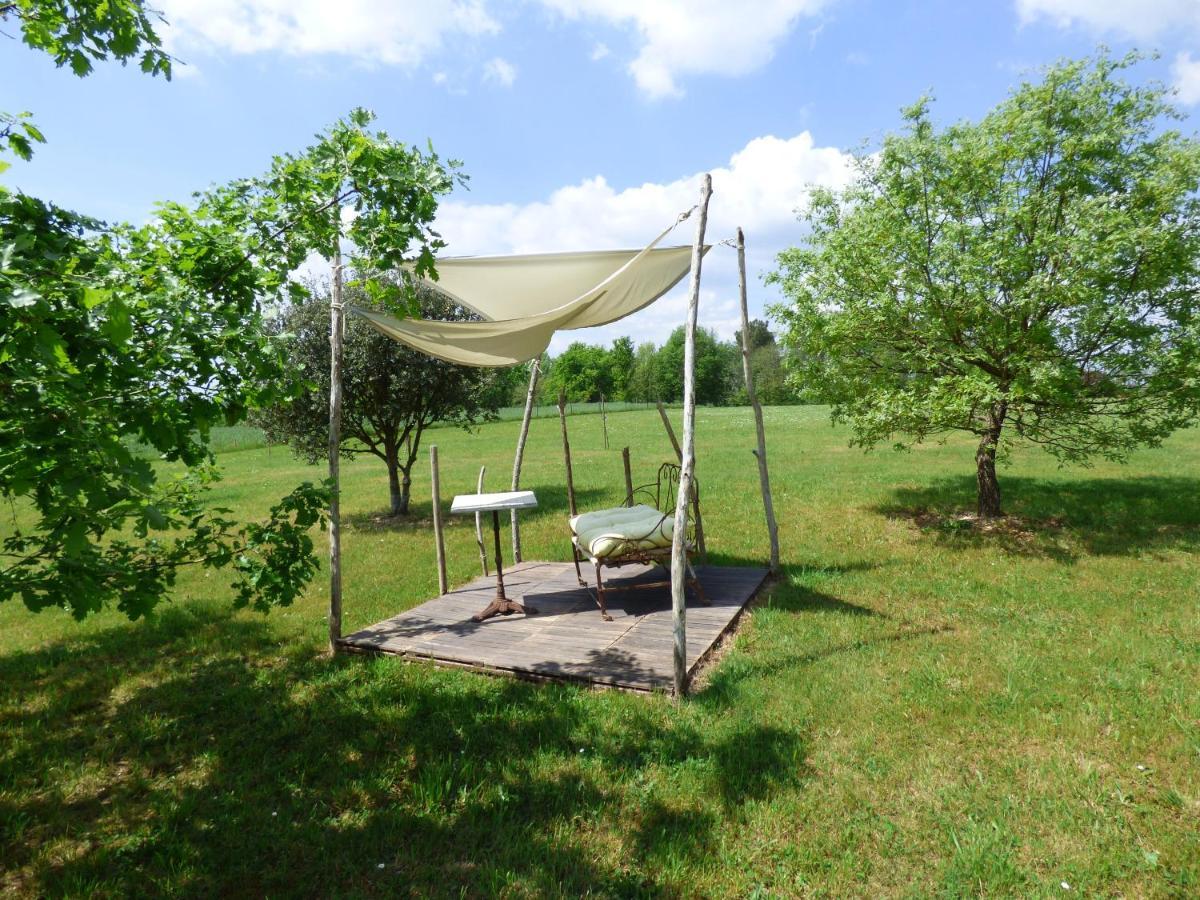 Bed and Breakfast Britavit Saint-Avit-Sénieur Esterno foto